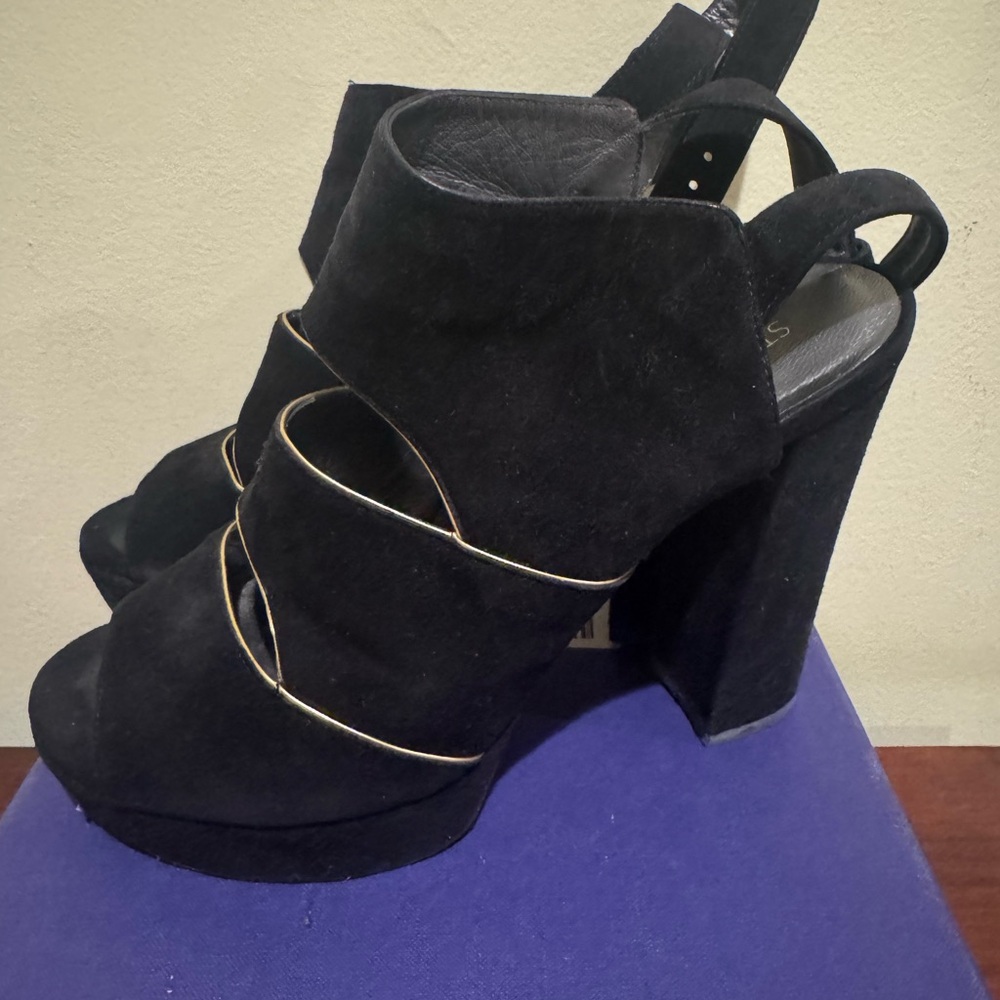 Stuart Weitzman Black Cutout Heels - Picture 2 of 4